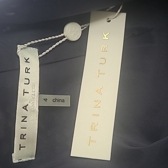 Trina Turk St. Lucia Laced Scalloped Dress Shorts in Navy Blue Size 4 - Picture 13 of 14